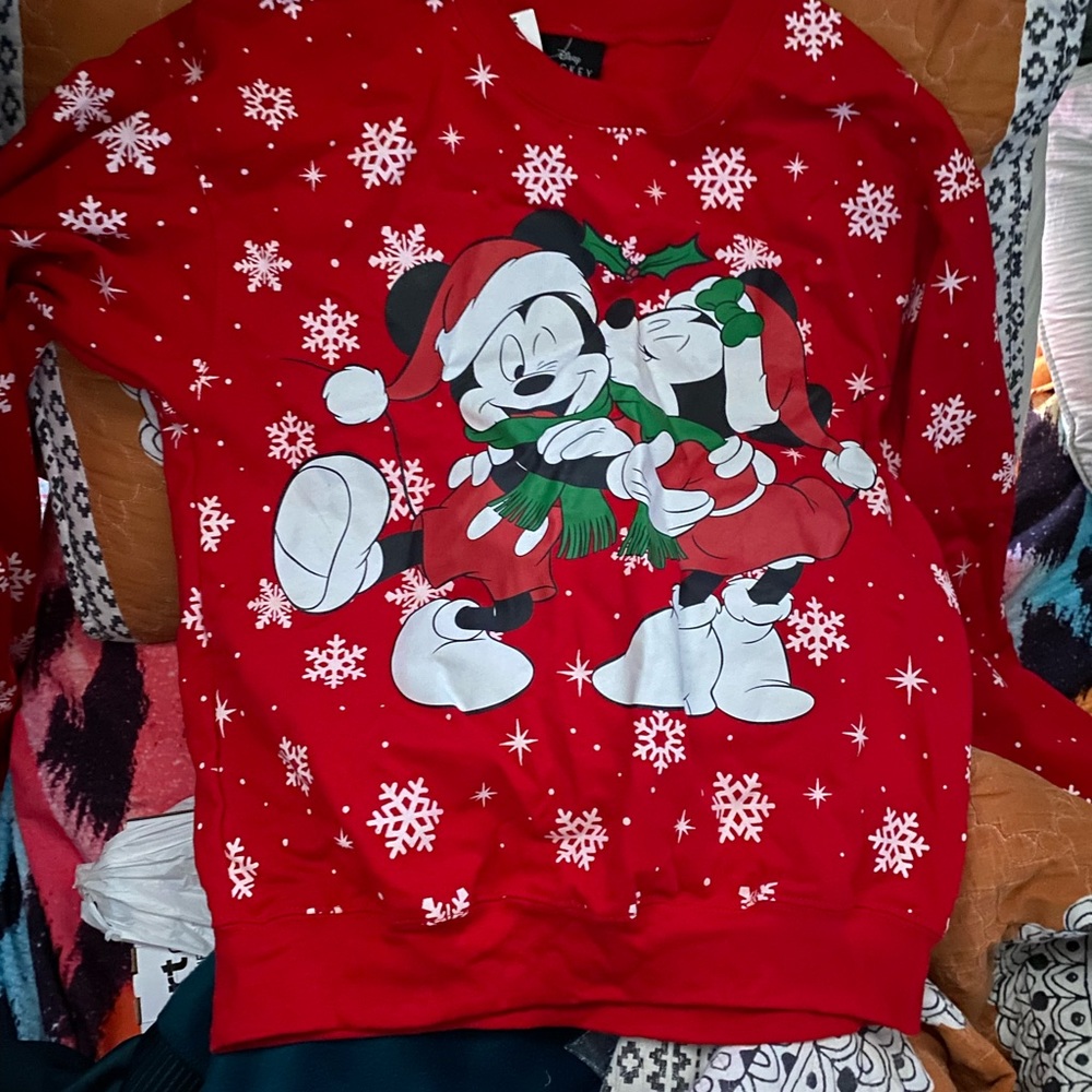 Mickey & Minnie shirt